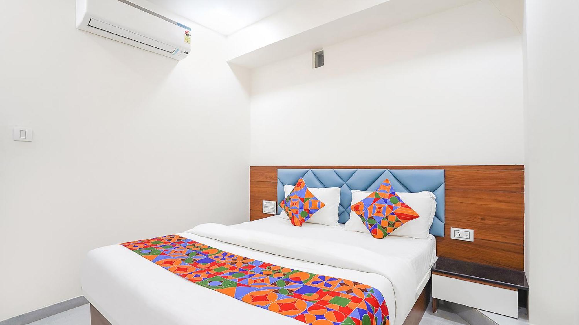 Fabhotel Vishala In Ахмедабад Екстер'єр фото
