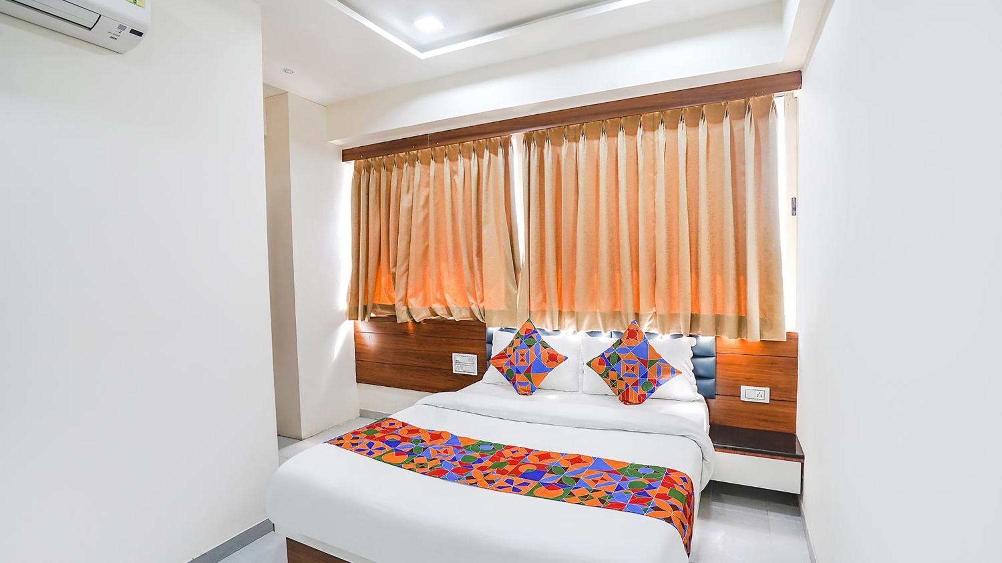Fabhotel Vishala In Ахмедабад Екстер'єр фото